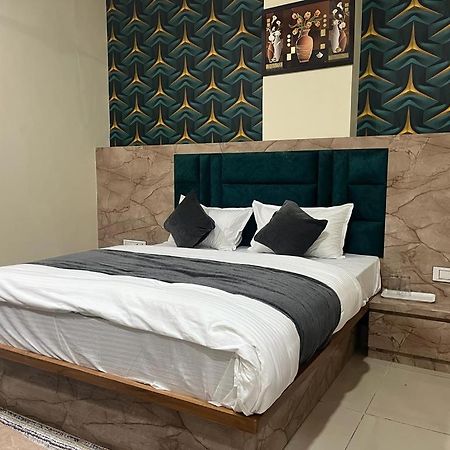 Hotel Sunrise Vadodara Luaran gambar